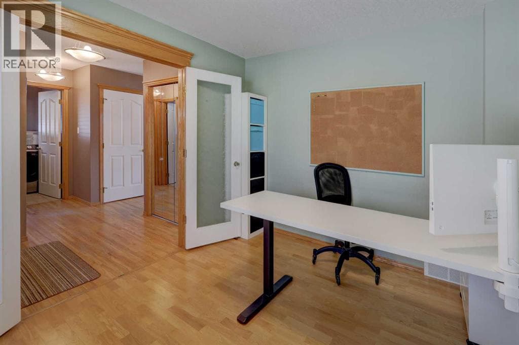 189 Citadel Crest Park NW — photo 3