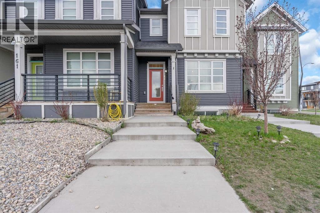 165 Savanna Street NE — photo 2
