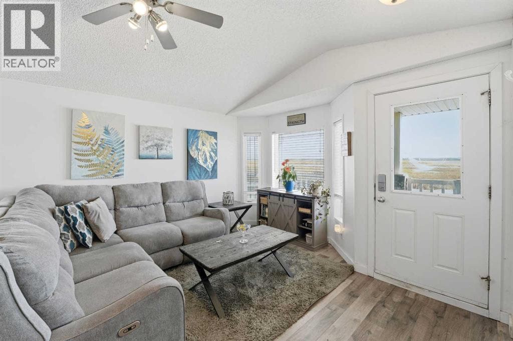 106 Bayshore Drive — photo 3