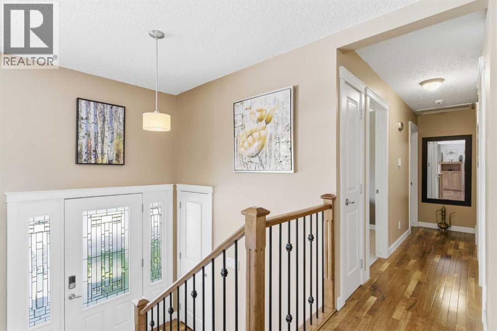 351 Queen Charlotte Road SE — photo 4