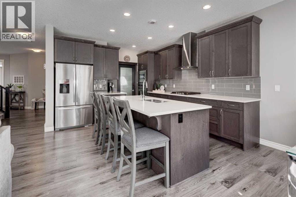 255 Riviera Way — photo 4