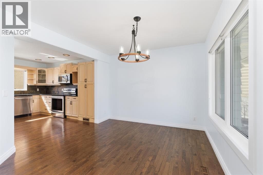 1315 Lake Michigan Crescent SE — photo 4