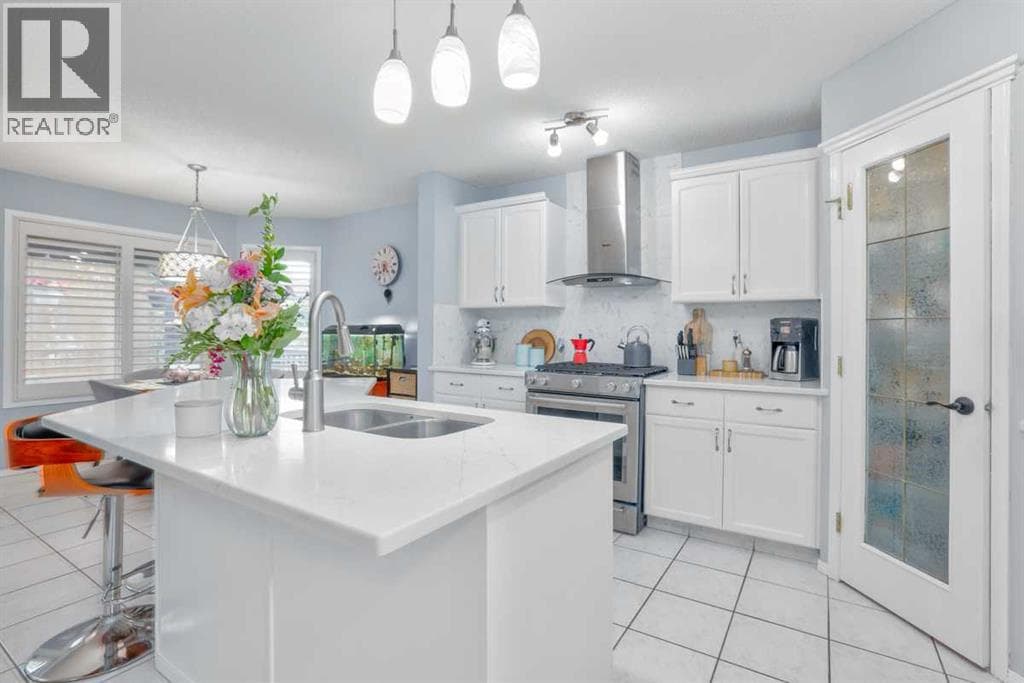 210 Mt Douglas Court SE — photo 4