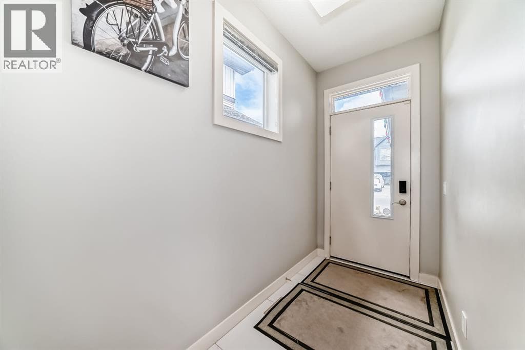 85 Savanna Close NE — photo 4