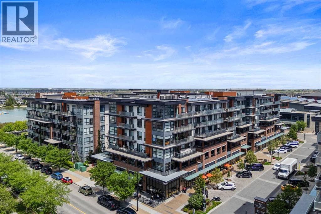 313, 122 Mahogany Centre SE