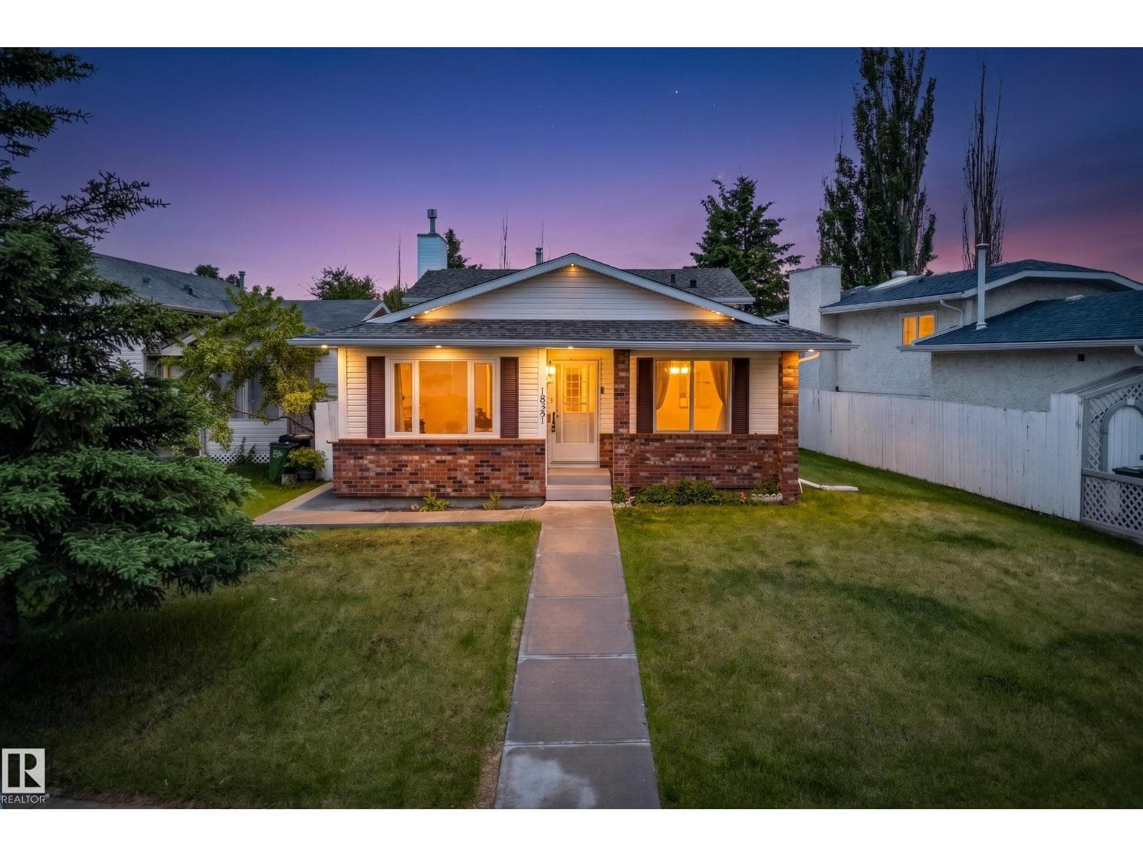 18351 77 AV NW