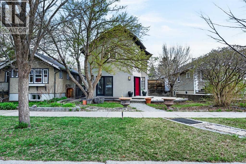 714 7 Avenue NE — photo 2
