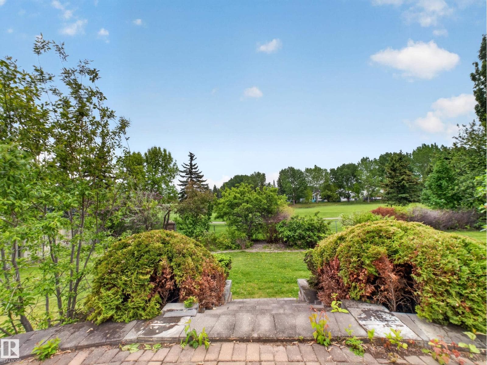 1381 BRECKENRIDGE DR NW — photo 3