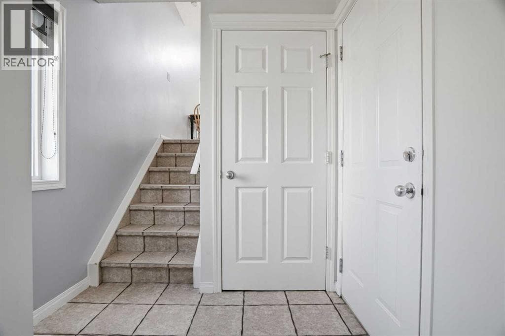62 Country Hills Cove NW — photo 4