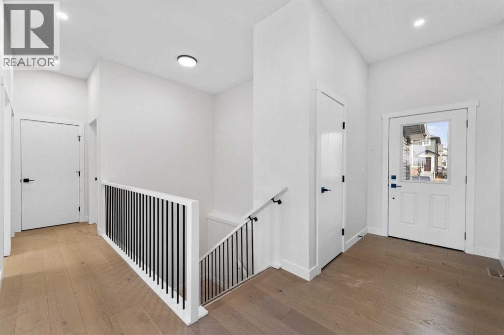 19 Wolf Crescent — photo 2