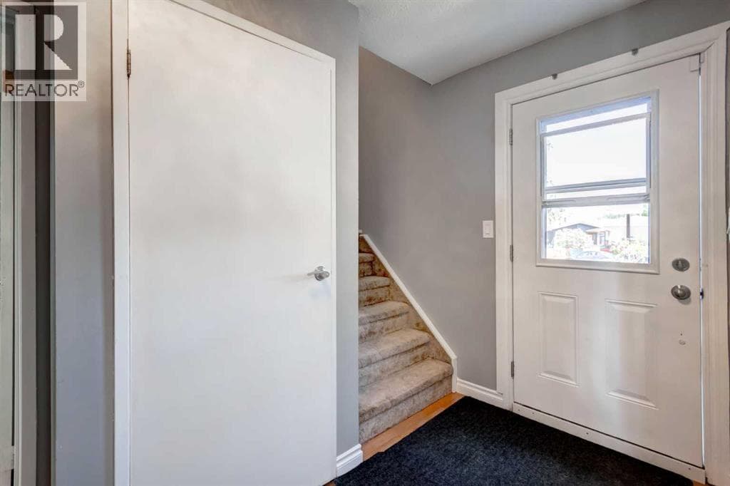 131 Dovertree Place SE — photo 2