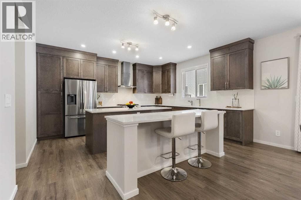 33 Carringham Heights NW — photo 4