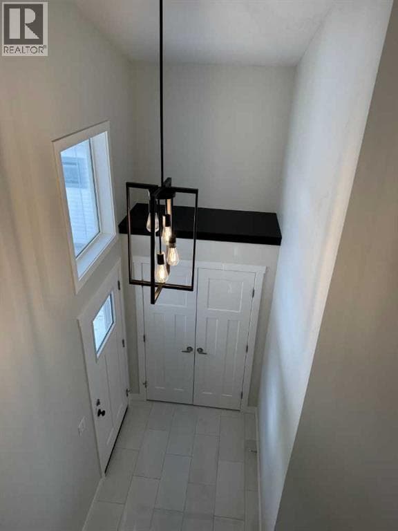 52 Emmett Crescent — photo 4