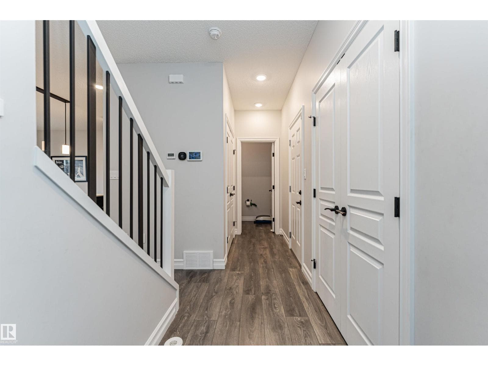 8744 223 ST NW NW — photo 3