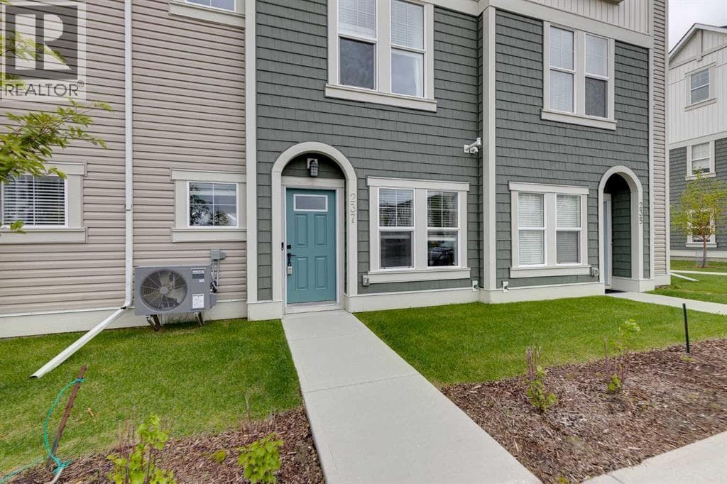 237 South Point Park SW — photo 2