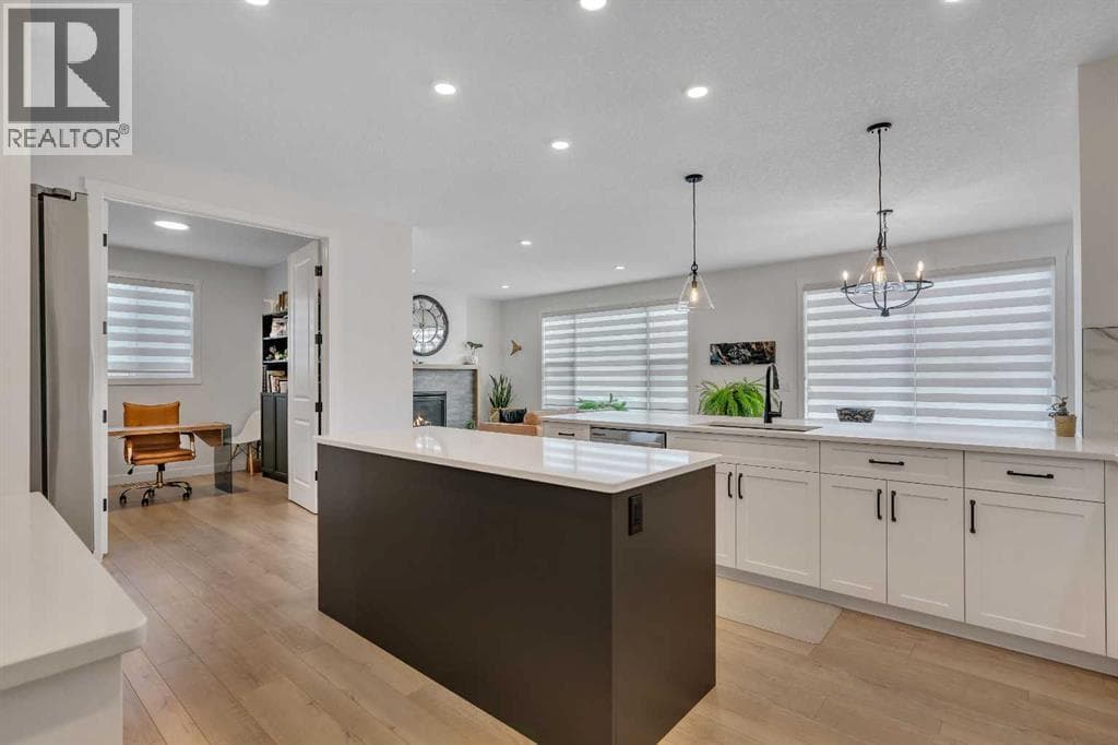 649 Sailfin Drive — photo 3
