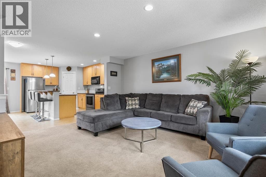 189 Country Village Manor NE