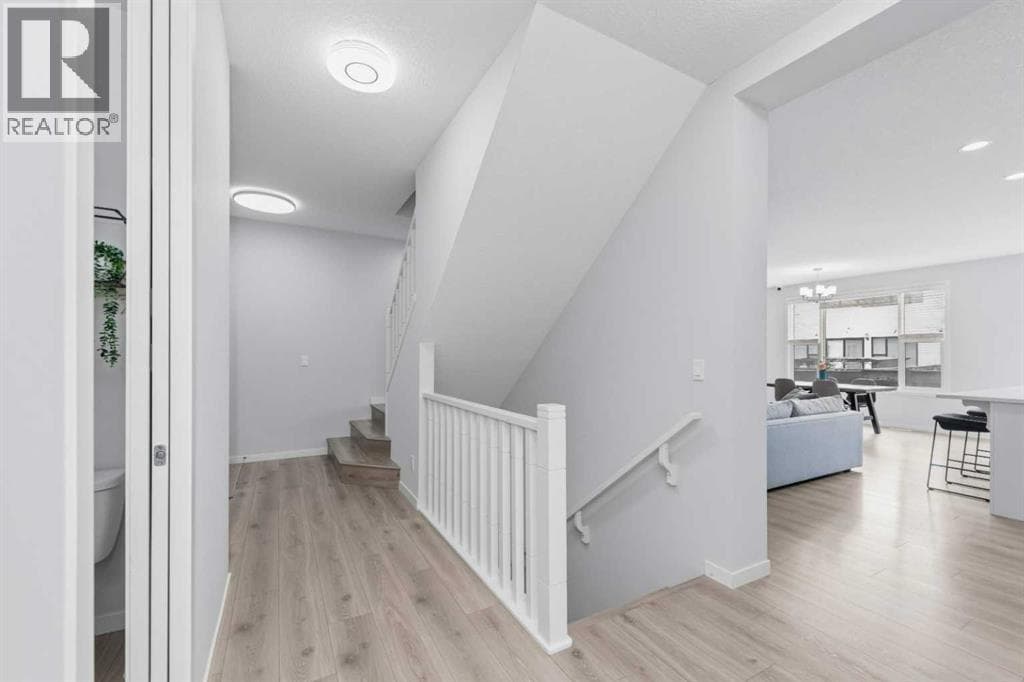 54 Seton Manor SE — photo 4
