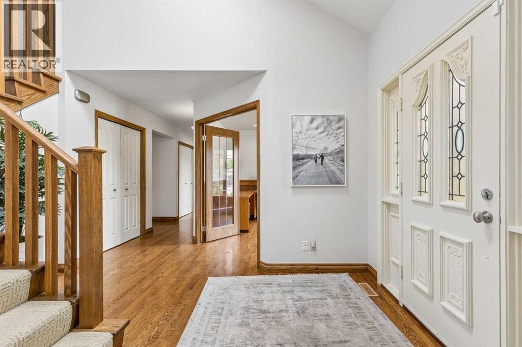 65 Woodpath Terrace SW — photo 4