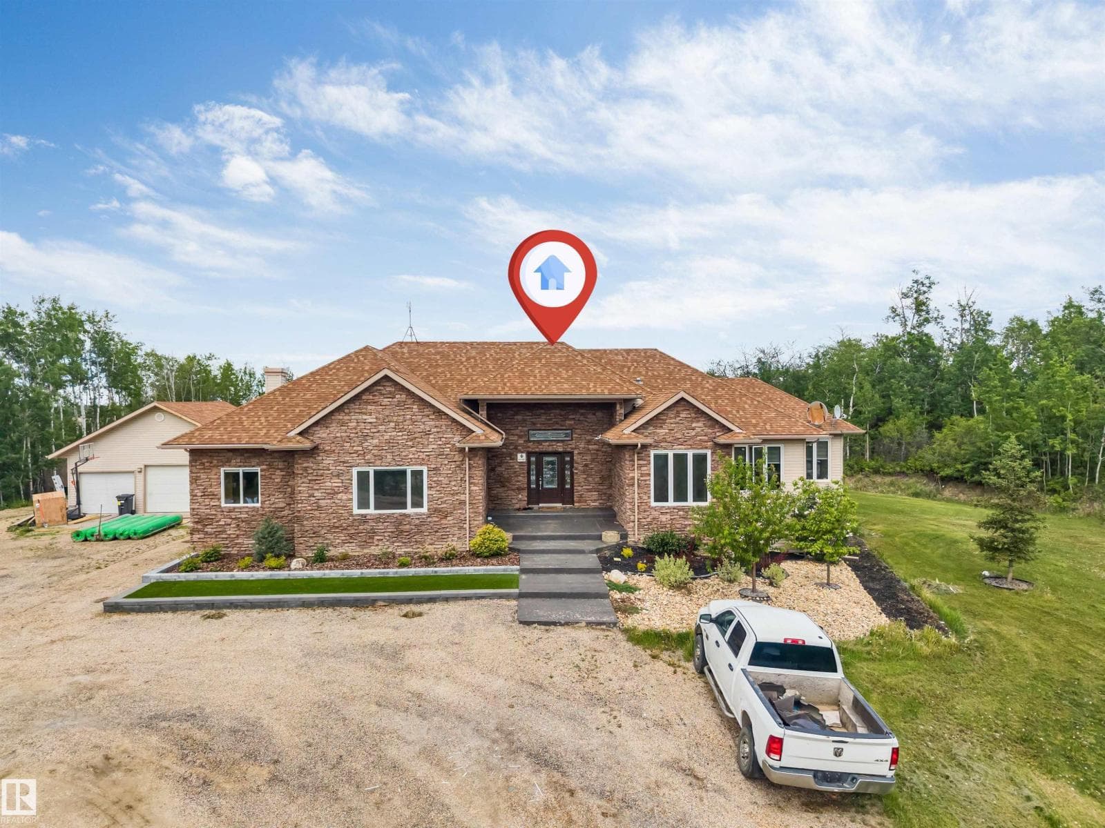 #330 50150 RGE RD 232 NE — photo 2