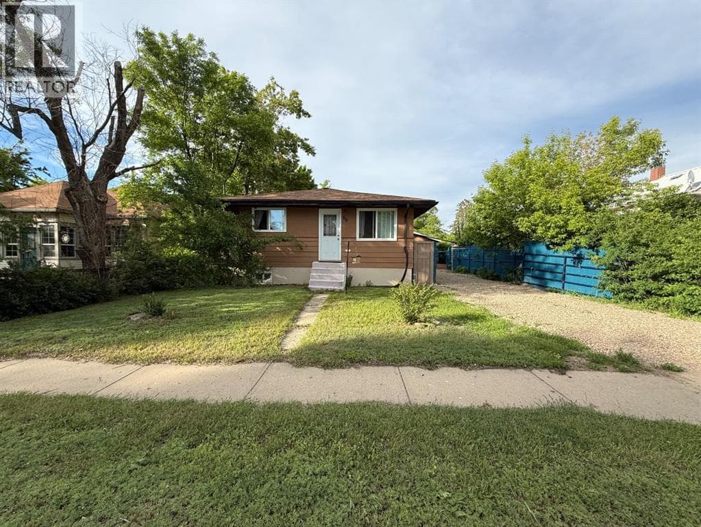 66 2 Avenue E