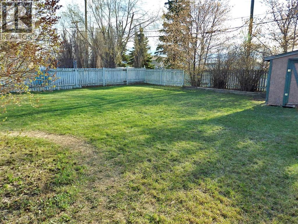 4800 Airport Drive — photo 2
