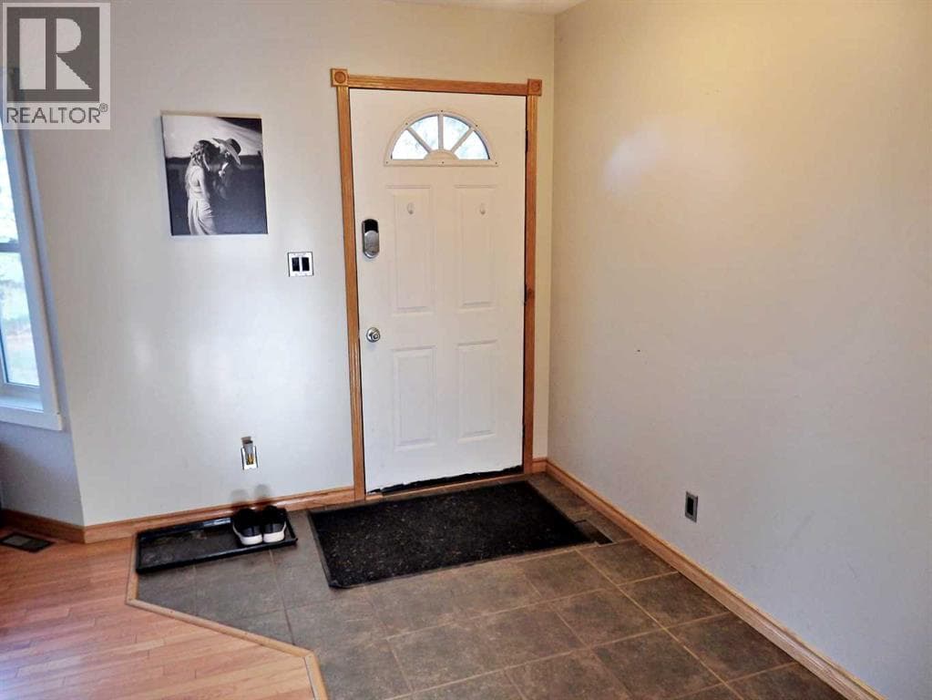 4800 Airport Drive — photo 5
