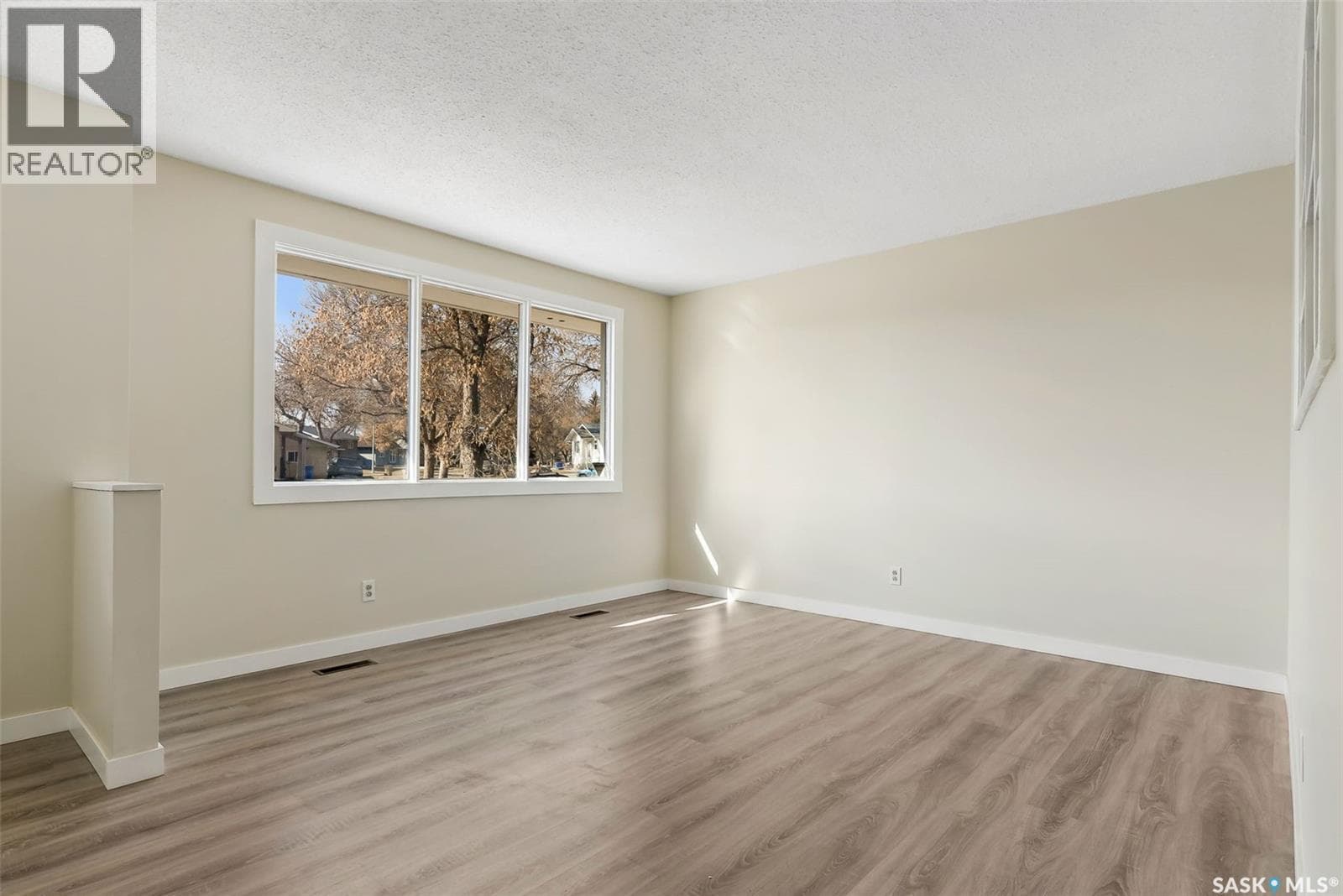 9 Carmichael BAY — photo 3