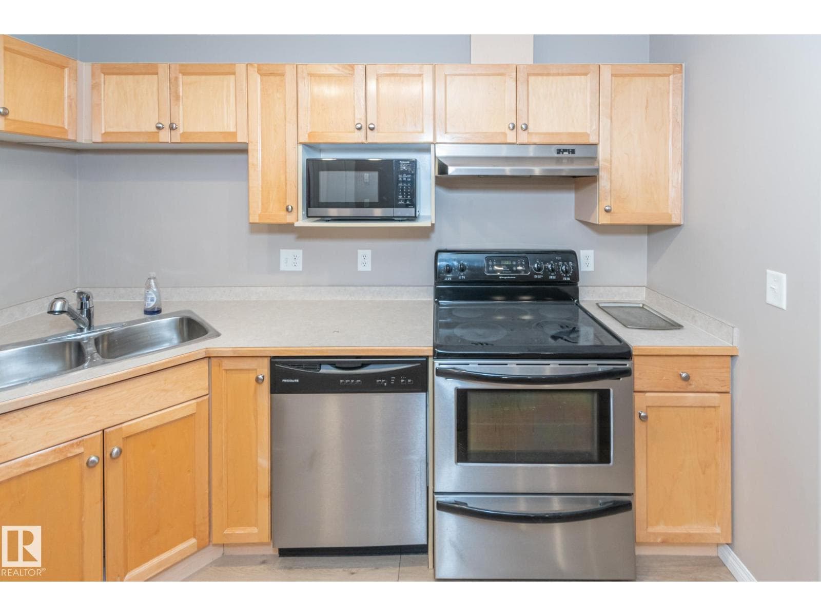 #119 245 EDWARDS DR SW — photo 4