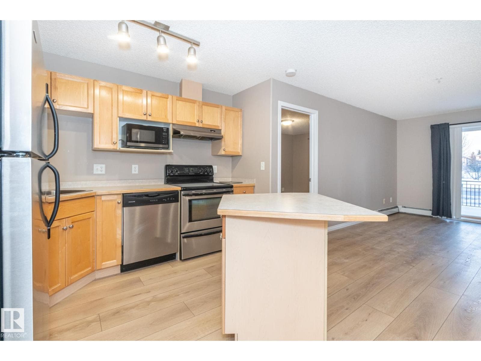 #119 245 EDWARDS DR SW — photo 5