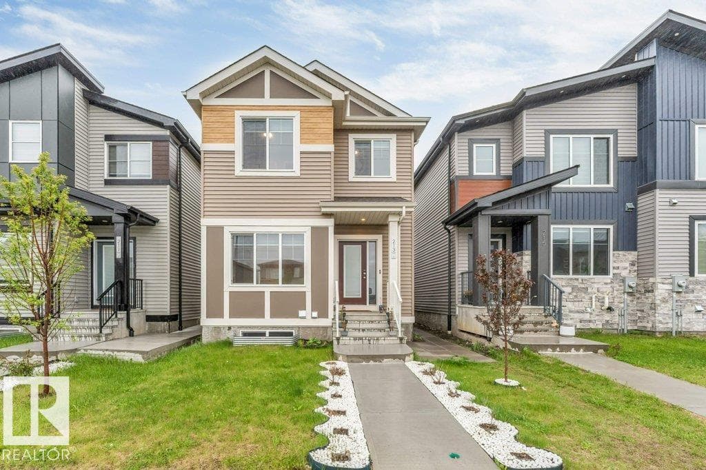 213 CHARLESWORTH DR SW
