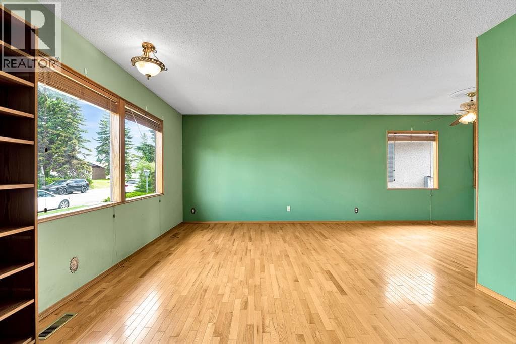 4127 Maryvale Road NE — photo 5