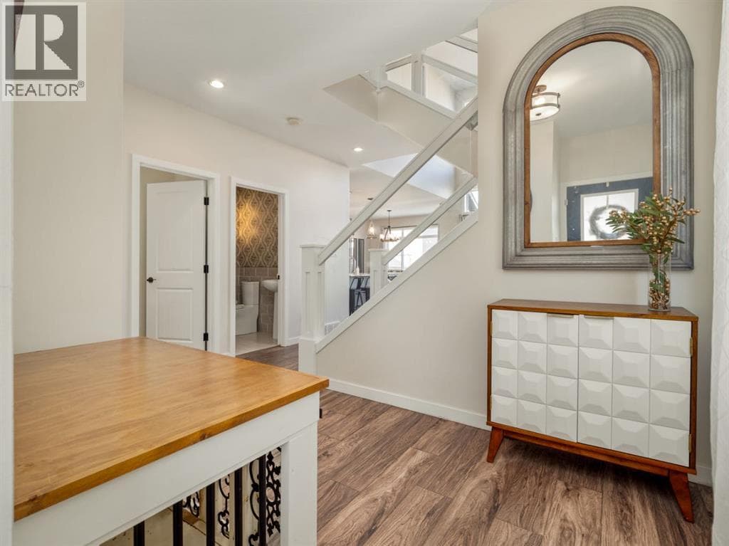 653 Aquitania Boulevard W — photo 3