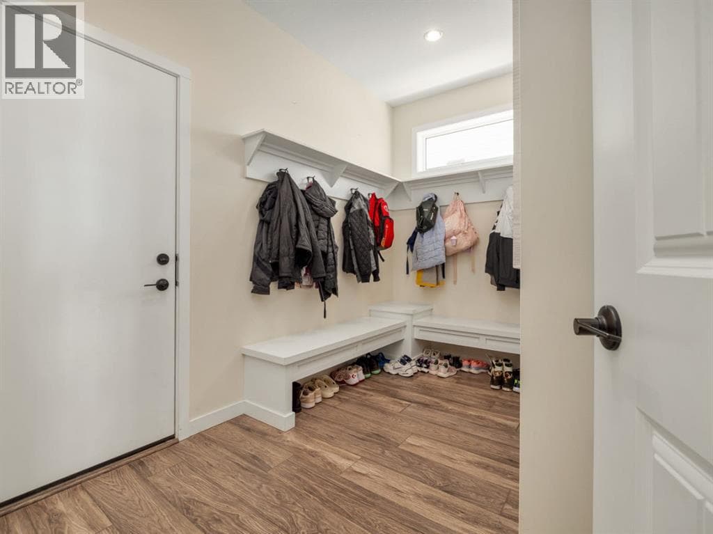 653 Aquitania Boulevard W — photo 4