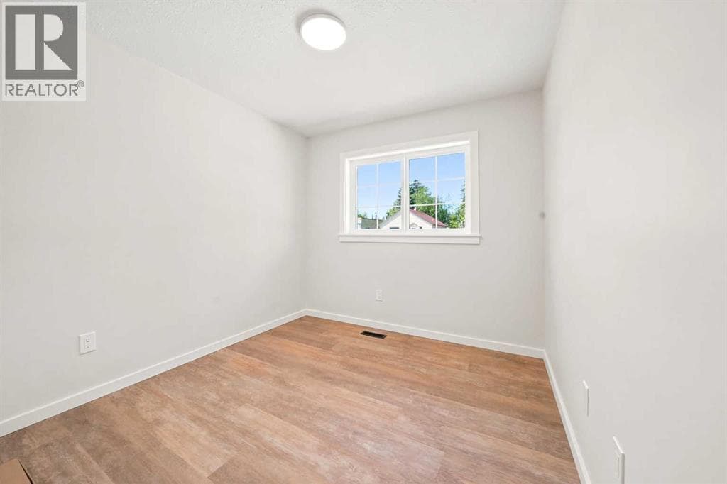 5131 52 Street — photo 4