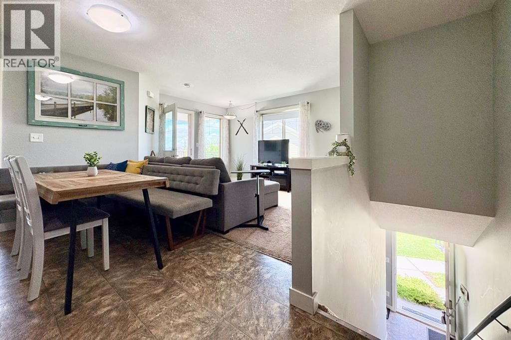 404, 250 Sage Valley Road NW — photo 3