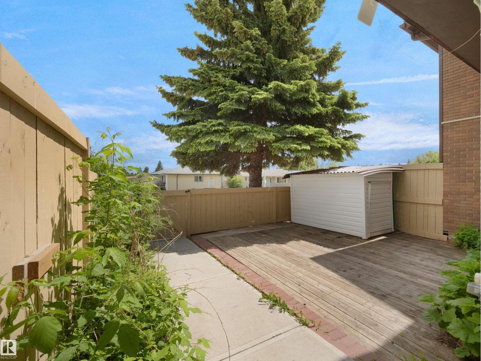 #4 14110 80 ST NW — photo 3