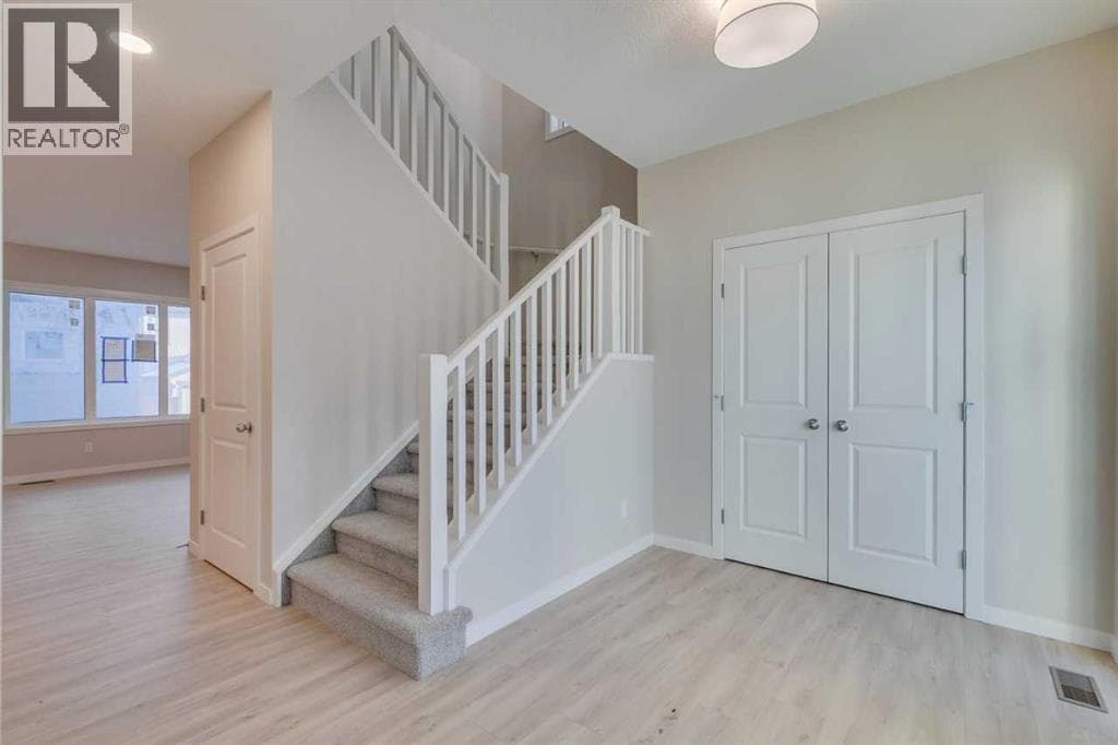 82 Alpine Common SW — photo 5