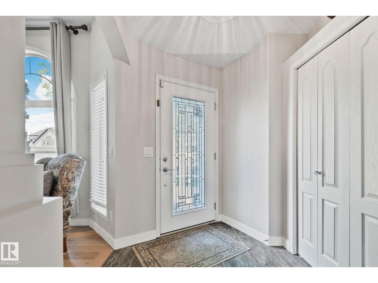 591 Byrne CR SW — photo 5
