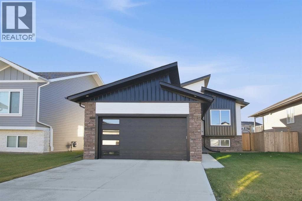 69 Mackenzie Avenue — photo 3