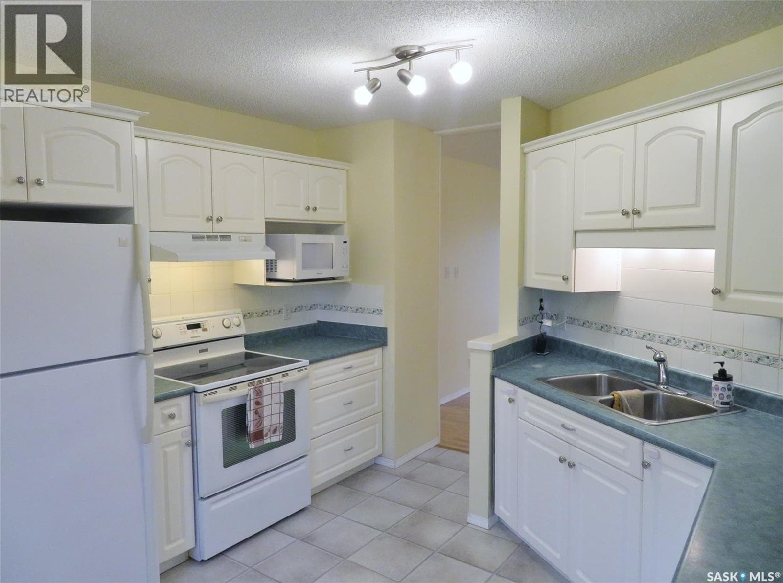 106 Caldwell CRESCENT — photo 2