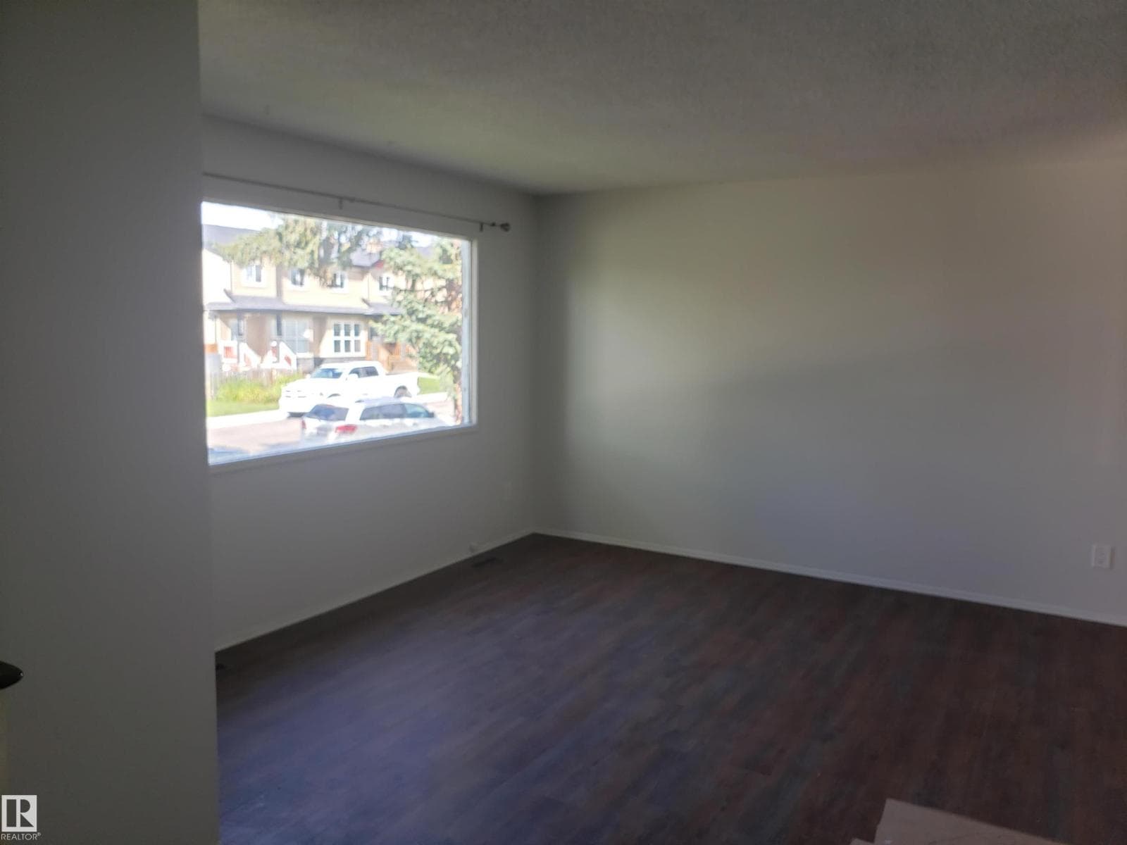 10219 155 ST NW — photo 5