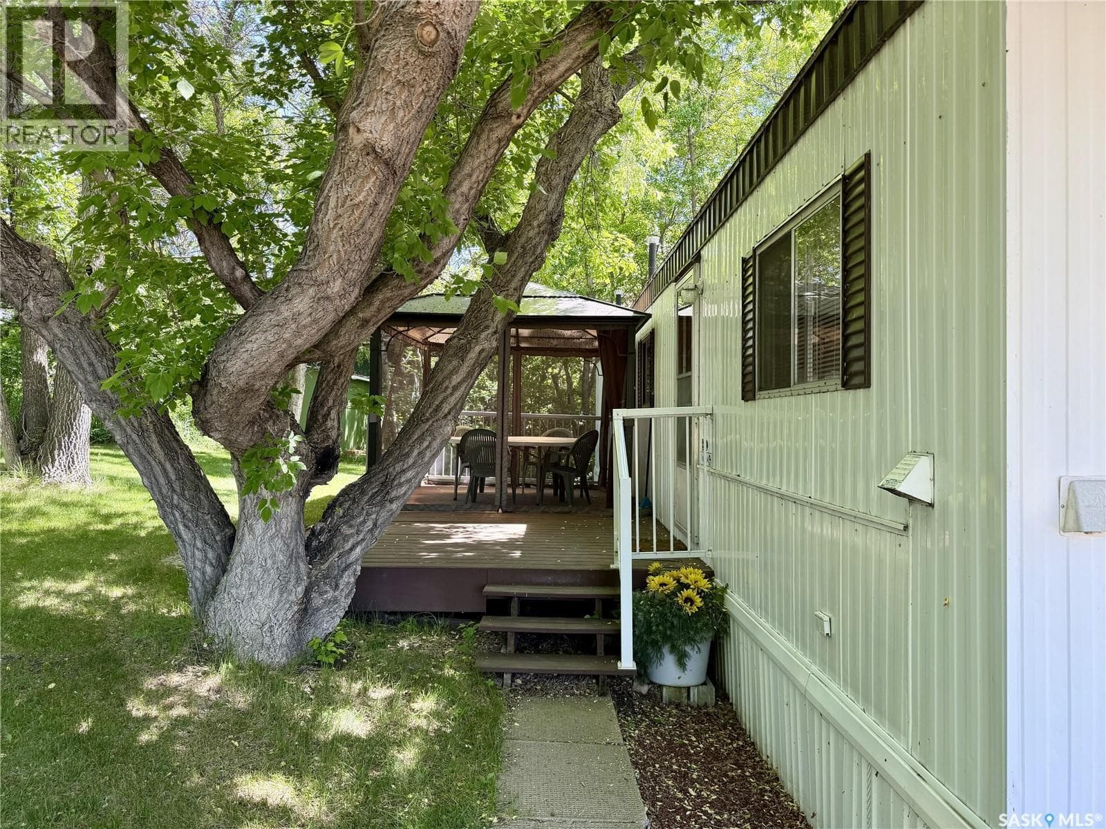 71 Canary DRIVE — photo 2