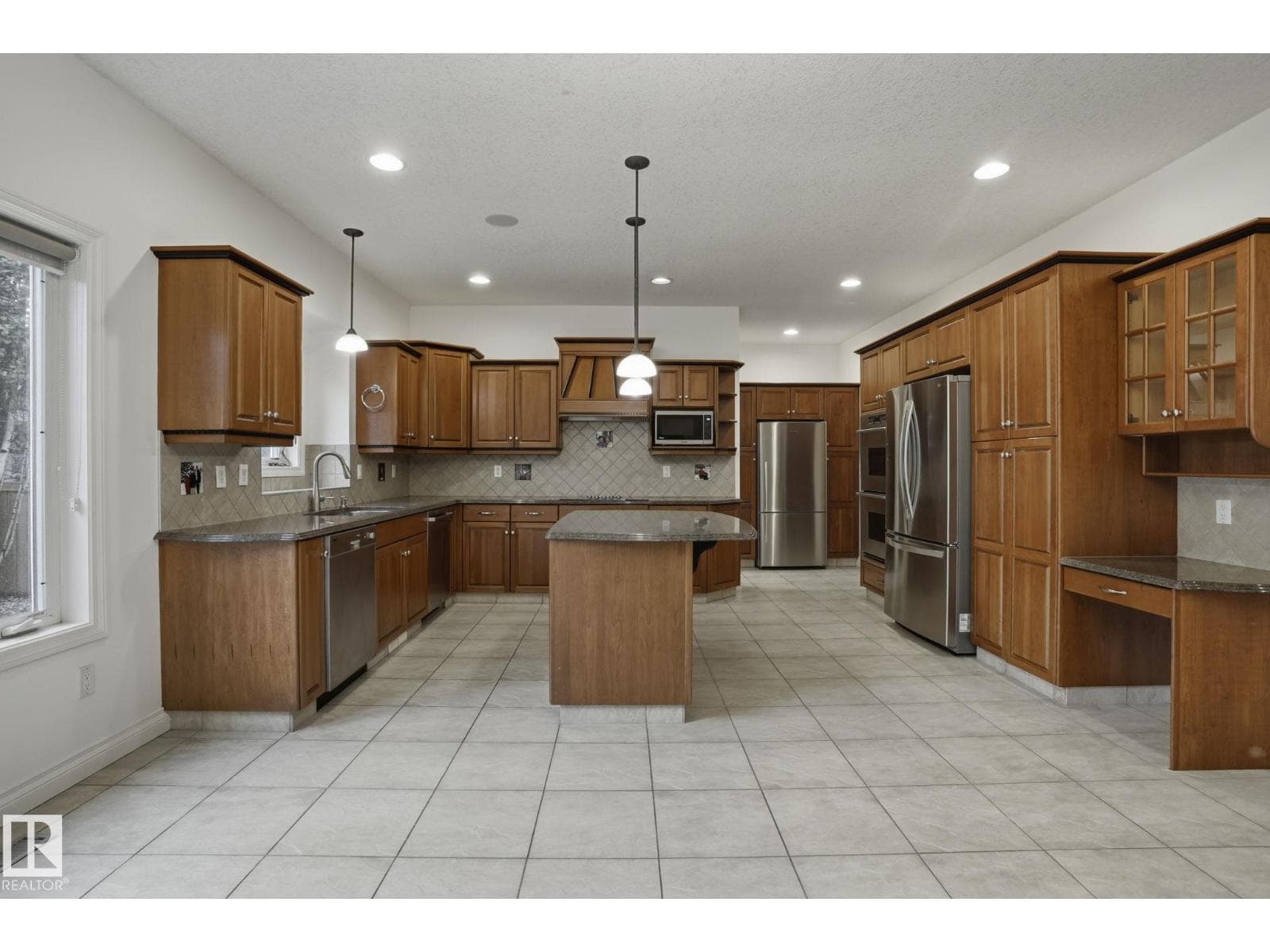926 HOLLINGSWORTH BN NW — photo 5