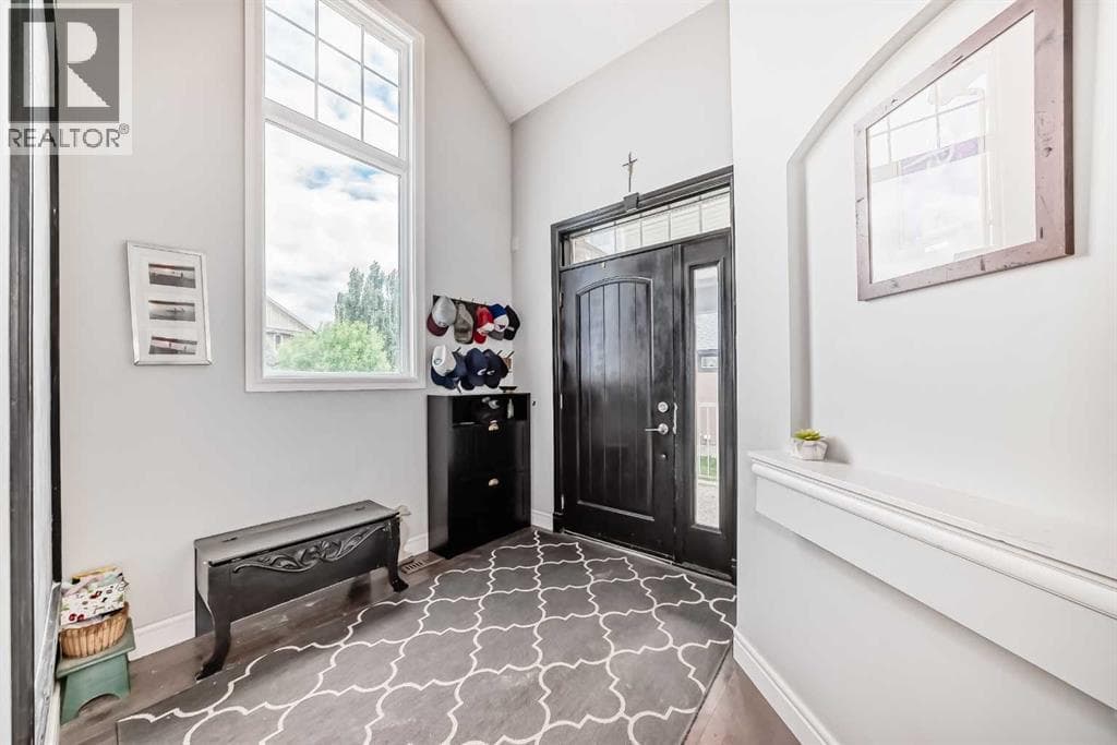 136 STONEMERE Close — photo 3