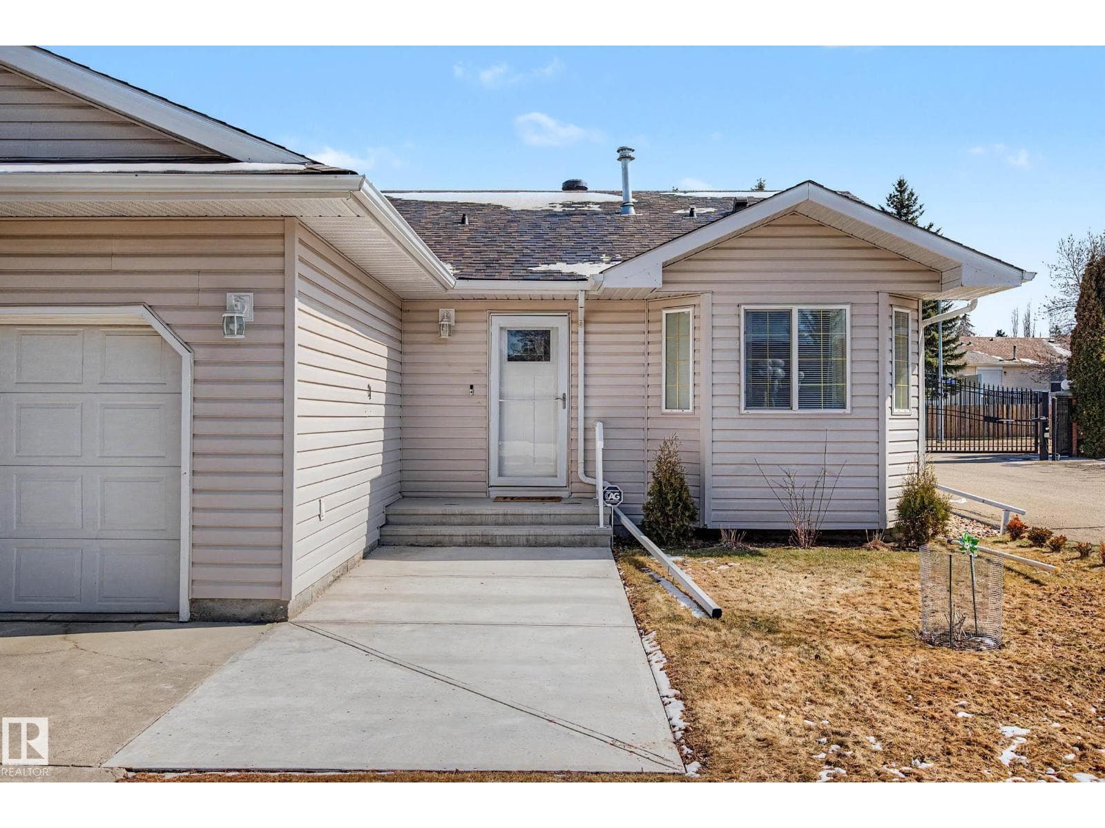 #21 1850 MILL WOODS RD E NW — photo 3