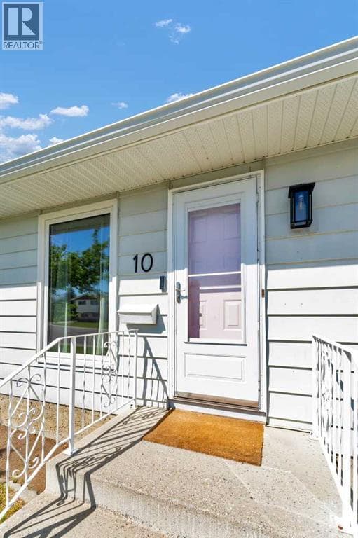 10 Hayward Court NE — photo 4