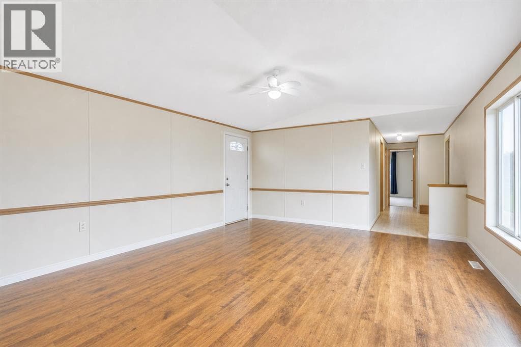 863 Brentwood Crescent — photo 4