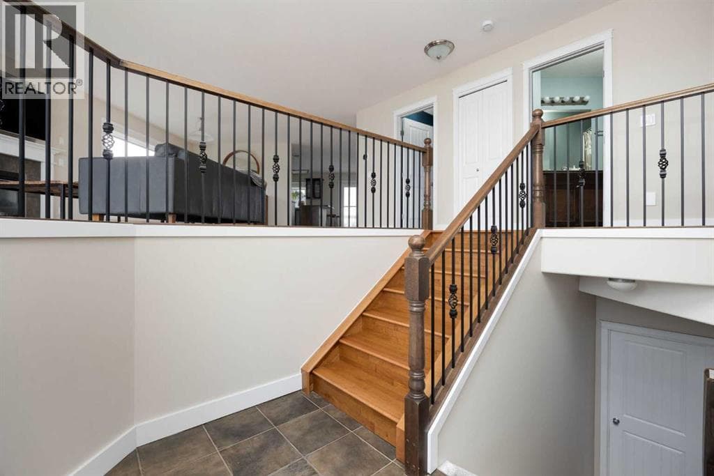 360 Fireweed Crescent — photo 5