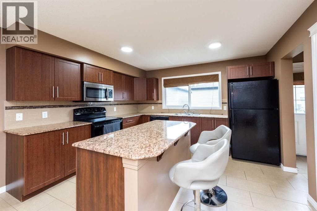 212 Panatella Drive NW — photo 4